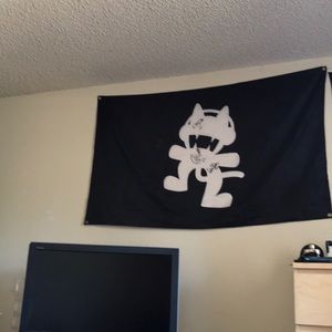 Meet your Posher, Logan